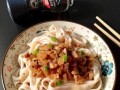 土式肉酱面制作全攻略（传承经典的土式美食，用味觉重温乡愁）