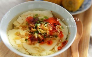 如何制作美味的咸豆腐脑（传统手艺，口感鲜美，咸香可口）