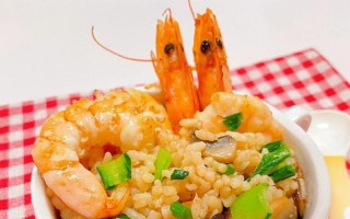 虾仁蔬菜炒饭的做法（简单易学的美食享受）