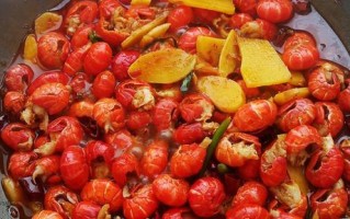 重口味美食之夜宵C位麻辣小龙虾（家庭手抓夜宵，小龙虾一锅煮，鲜香嫩滑，味道诱人）