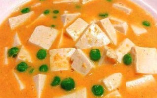 鸭蛋蒸豆腐（美味又营养，豆腐与鸭蛋的完美搭配）