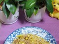 用猪油渣炒出的鲜美黄豆芽（传统家常菜做法，营养美味一起兼备）