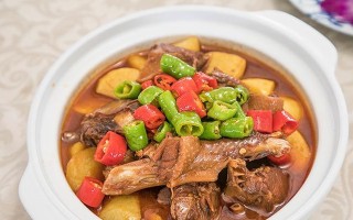 一口香辣魔芋烧鸭，美味不容错过！