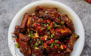 如何制作美味的香辣假排骨（做法详解，让你秒变厨艺达人）