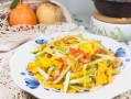 美味健康的蒜黄木耳炒鸡蛋（简单易学，营养美味，家常好菜，蒜黄必不可少）