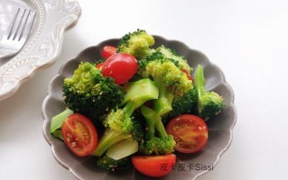 轻松做出美味健康的以西兰花鸡蛋沙拉（以西兰花鸡蛋沙拉，健康美味全面升级）