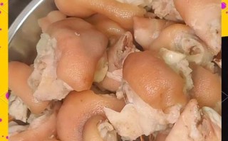 土豆焖猪脚的做法（家常菜谱，美味可口）
