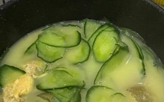 美味健康的以西红柿皮蛋汤（营养丰富易于制作，让你健康美味两不误）