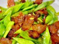 盐水小菜的制作方法及口感介绍（简单易学，口感清爽，让你爱上盐水小菜）