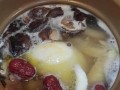椰子香菇鸡汤，滋补养生的美味佳肴（用新鲜材料，轻松做出美味的滋补汤品）