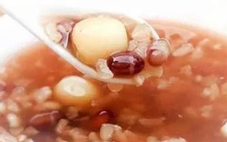 薏赤小豆米粥的做法（健康美味的营养早餐）