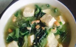 小白菜炖豆腐，家常做法大全（营养健康，味道鲜美，适合全家人享用）