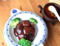 时尚妈妈的红烧肉秘籍（做出香气四溢、肥而不腻的经典红烧肉）