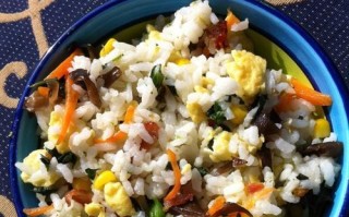 快手美食——以什锦海苔炒饭的做法（自制好吃又方便，海味独特的一道炒饭）