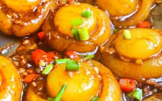 新味道，新体验——做一份美味的新桃烩土豆（做法简单易学，味道却惊艳无比，赶快来试试吧！）