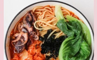 品尝美食-猪骨汤面（用精选猪骨打造的美味汤底，一碗满足你的味蕾）