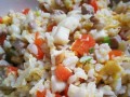 如何做好美味的以什锦炒饭（以蔬菜肉丁炒饭的做法分享）