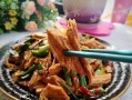 简易素小炒，快速美味健康（以素小炒的做法为主题，分享养生美食的秘诀）