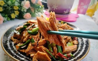 简易素小炒，快速美味健康（以素小炒的做法为主题，分享养生美食的秘诀）