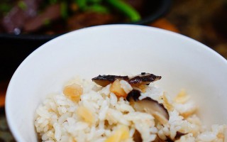 香菇栗子炊饭的做法（一道美味的秋季炊饭佳肴）