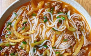 教你做好吃的清汤粉（从原材料到烹饪技巧，让你的早餐更加健康美味）