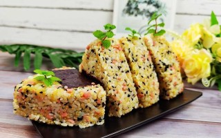 手把手教你做美味芝士饭团（快速简单的做法，让你每天都能享受美味！）