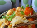 甜瓜虾仁炒饭的制作方法（清爽鲜美，开胃下饭）