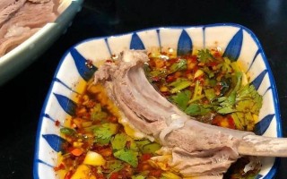 自制手抓羊肉的做法（如何在家中制作美味的手抓羊肉）