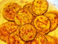 香煎茄饼，手把手教你做（口感香脆，营养丰富的家常菜肴）