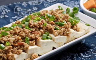 肉末焖豆腐的制作方法（用嫩豆腐和香喷喷的肉末，做一道下饭好菜）