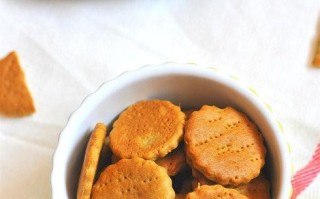 香脆薄饼干的制作方法（用简单食材制作美味薄饼干）