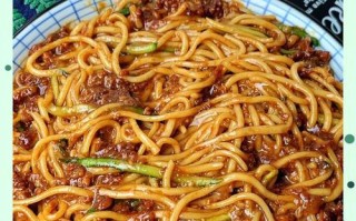 北京炸酱面制作全解析（从原料选购到制作技巧，一步步教你做出正宗的北京炸酱面）