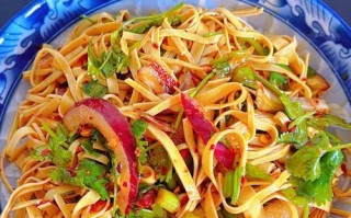 美味爆炒豆腐丝的制作方法（营养丰富、简单易做的豆腐美食）