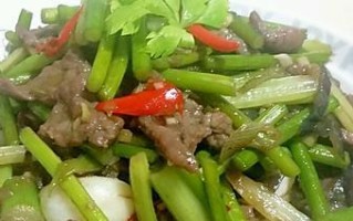 蒜薹牛肉的家常做法（健康美味的家常菜肴）