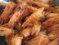 美味炸虾头，轻松做出好滋味（油炸虾头的制作方法，让你吃到最美味的味道）
