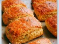 用爱心制作美味奶酪司康（以爱为主题的奶酪司康制作教程）
