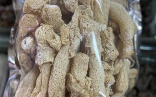 竹荪豆腐卷的制作方法（营养美味的自制卷菜）