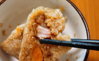 美味传统（传承美食文化，让味蕾留下美好回忆）