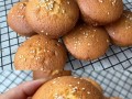 用纸杯制作超级简易无水无油版蛋糕（让你在家也可以轻松做出美味的蛋糕）