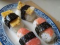 寿司饭团的制作方法（以海鲜为主的健康食品）