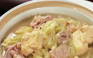 猪肉大白菜炖冻豆腐的营养与做法（家庭必备的炖菜大全）