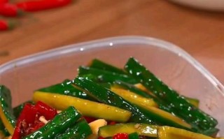 阿基師教你做家常涼拌小黃瓜，簡單易做，清爽解渴（口感鮮美的涼拌小黃瓜，夏日消暑神器）