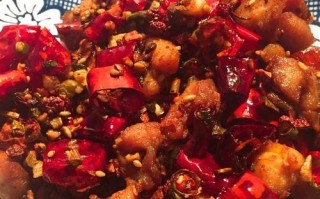 学做山东家常菜辣子鸡（家常美食，口感鲜美，做法简单易学，快来一起动手吧！）