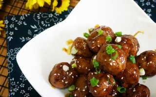 如何制作美味的知味藕丸（传统美食的精髓，用心制作每一个藕丸）