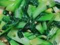 蒜泥油菜的做法（家常做法，让你在家也能吃到饭店的味道）