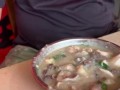 学会制作口感鲜美的生滚鱼片（让你的舌尖体验鲜美滋味）