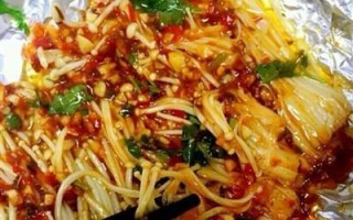 锡纸金针菇的烤制方法（用锡纸保留营养，让金针菇更美味）