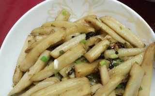 以素炒藕条——清爽美味素食佳品（用莲藕制作，咸香爽口，简单易做）