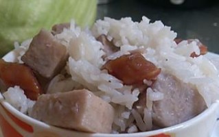 掌握厦门芋头饭的制作技巧（一道美味可口的福建传统特色小吃）