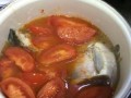 家常土豆番茄鲫鱼汤（清热解暑，味道鲜美）